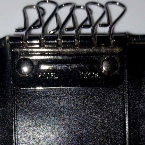 GUCCI AUTHENTIC BLACK LEATHER KEYHOLDER UNISEX EUC - Picture 7 of 14